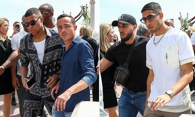 梅开二度助药厂6球大胜海登海姆，19岁中场马扎当选全场最佳（药厂6球横扫海登海姆：梅开二度建功，19岁中场马扎荣膺全场最佳）