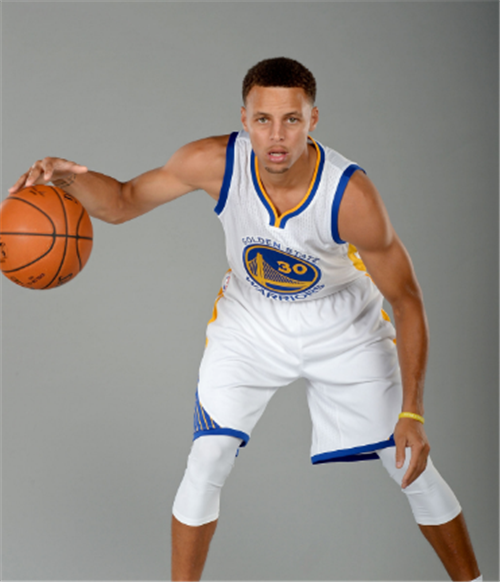 梅开二度助国米终结连败，劳塔罗当选与比萨一役全场最佳（劳塔罗双响助国米止连败，获评对阵比萨全场最佳）