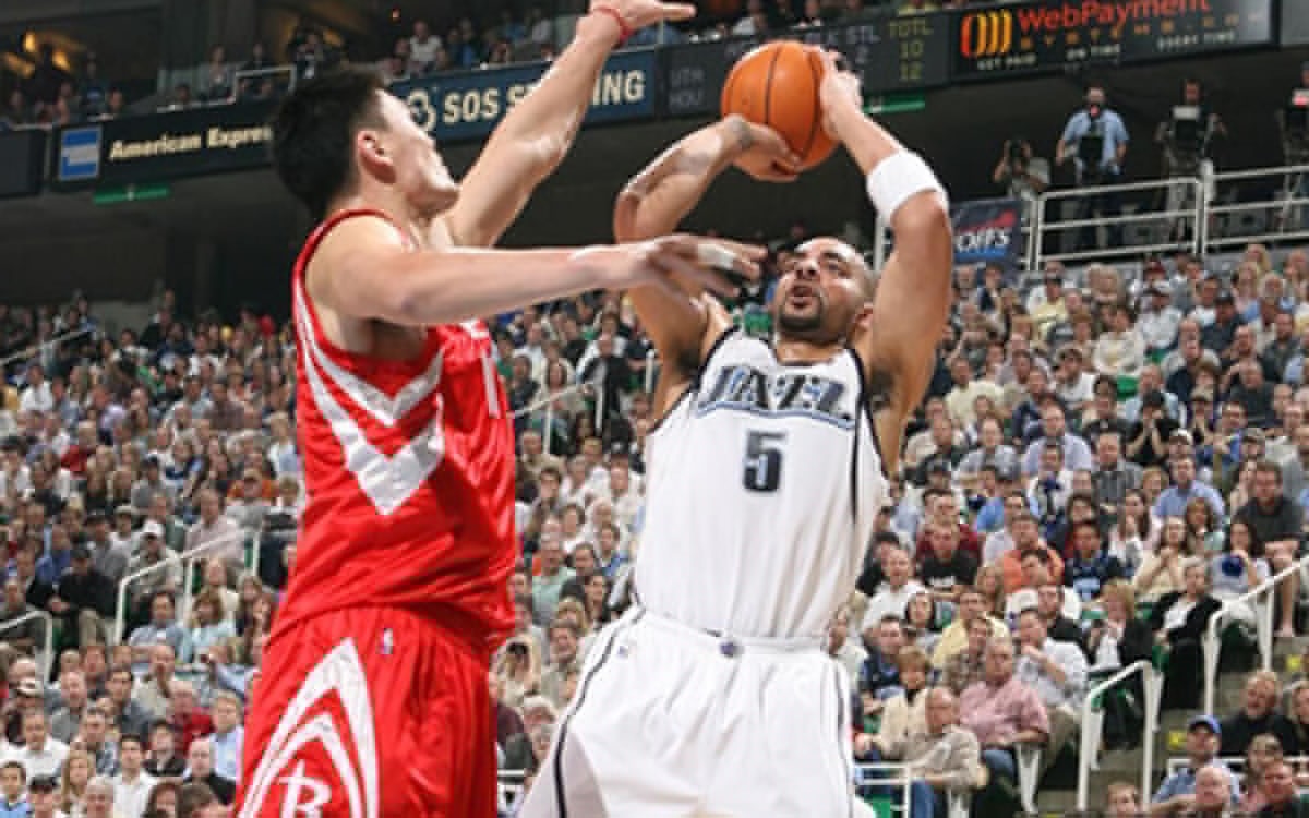 本泽马：皇马需要姆巴佩在关键时刻挺身而出，他得和队友谈谈（本泽马：皇马盼姆巴佩关键时刻扛旗 他需尽快与队友沟通）