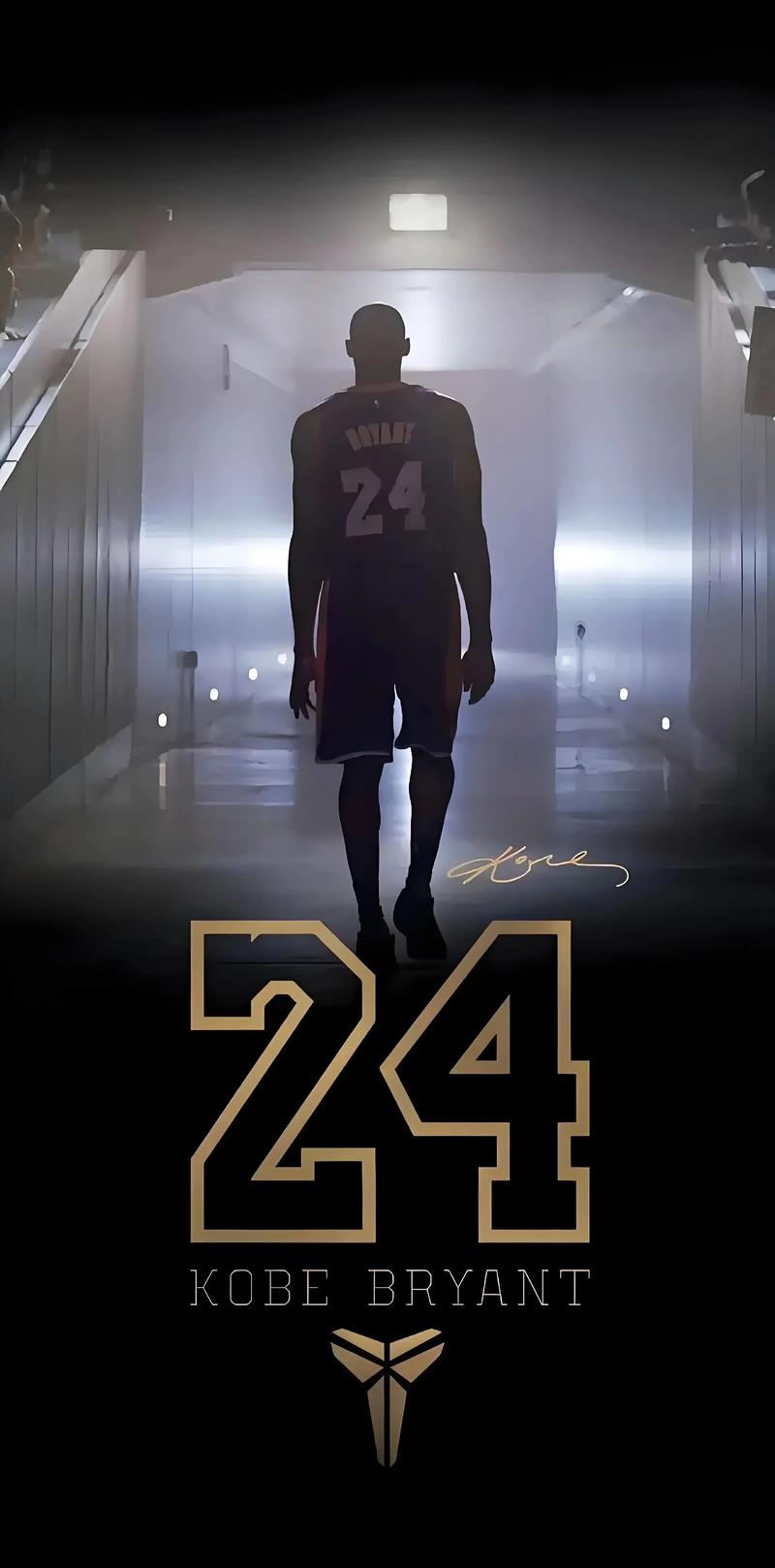 致敬球队传奇，多特官方商城为球迷免费印11号罗伊斯（多特官方商城免费为球迷印制罗伊斯11号，向球队传奇致敬）