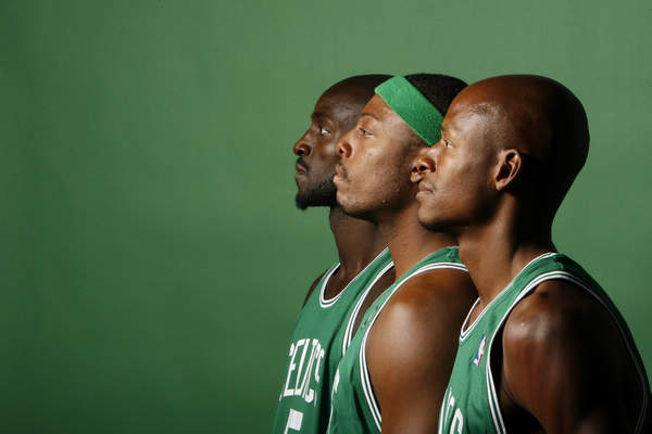 皇马连平三场遭遇信任危机！哈维·阿隆索祭出最强阵容战毕巴（皇马三连平陷入信任危机，哈维·阿隆索排出最强首发对阵毕尔巴鄂）