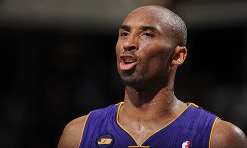 怀特复出力助阿森纳争冠，枪手伤病潮下的坚强回应（怀特复归助阿森纳冲冠，伤病潮中枪手强势回击）