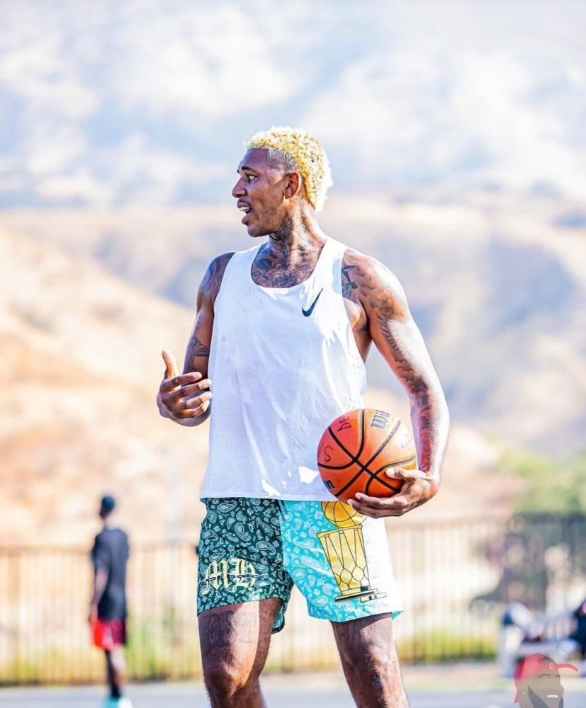 17年传奇轮回，丁俊晖大师赛再轰147，2026大师赛继续挑战小特（17载再启传奇：丁俊晖大师赛再轰147，2026年继续向小特发起挑战）