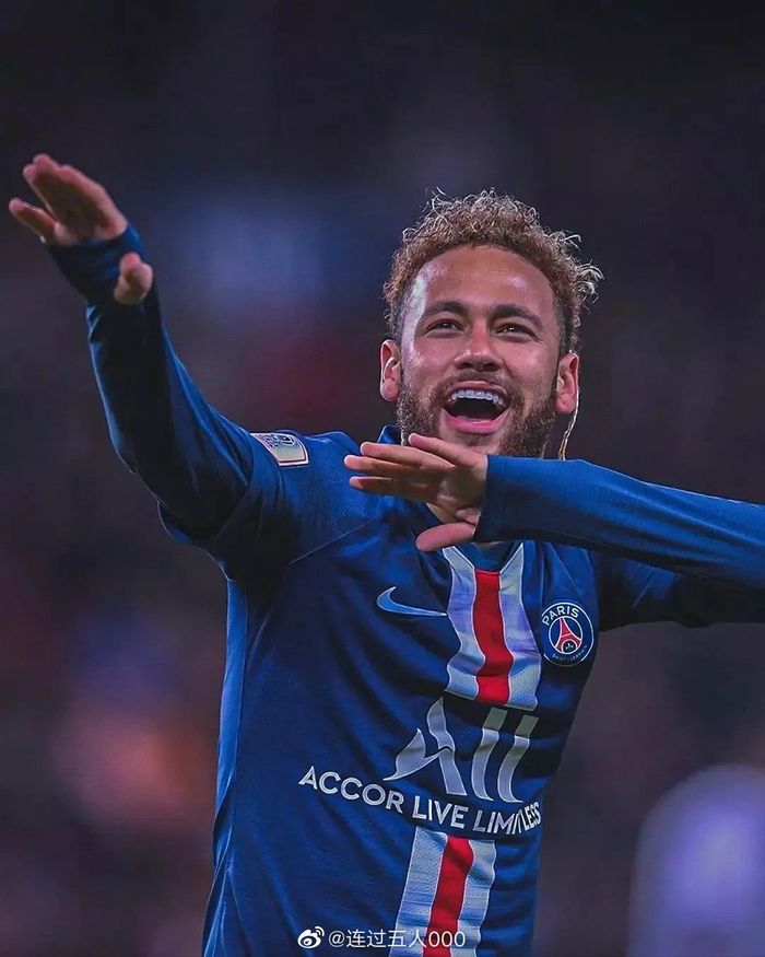 世界杯｜中国球迷不用熬夜？开赛时间不尽相同，心仪比赛定好闹钟（世界杯开球时间不一，中国球迷未必熬夜，心仪比赛记得设闹钟）