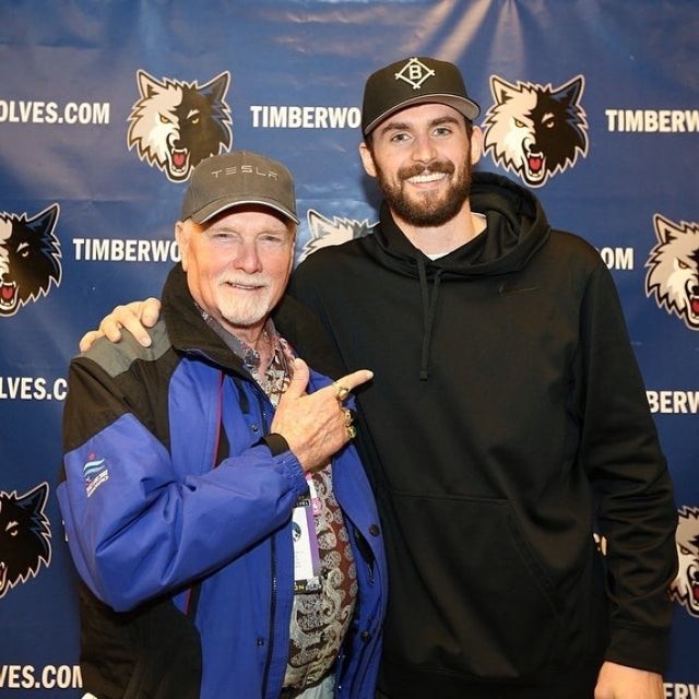 NBA战报：唐斯35分18板，尼克斯119-104轻取黄蜂（NBA快讯：唐斯砍35分18板，尼克斯119-104轻取黄蜂）