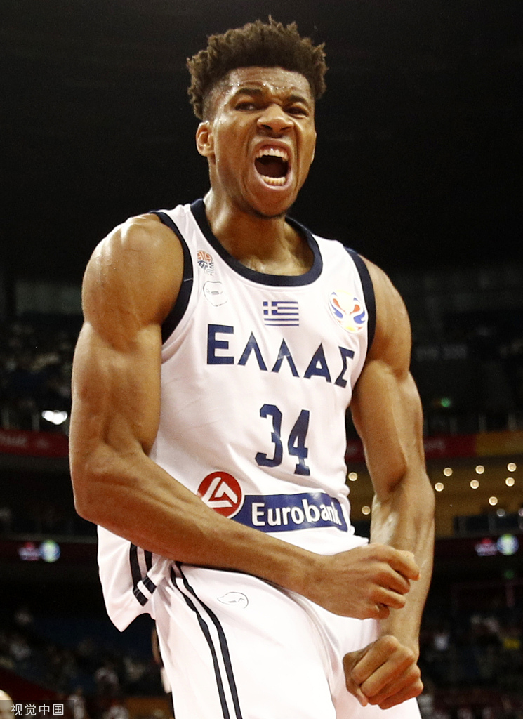 埃尔坎：斯帕莱蒂拥有经验，他必须带领尤文赢球（埃尔坎：斯帕莱蒂经验丰富，必须率领尤文取胜）