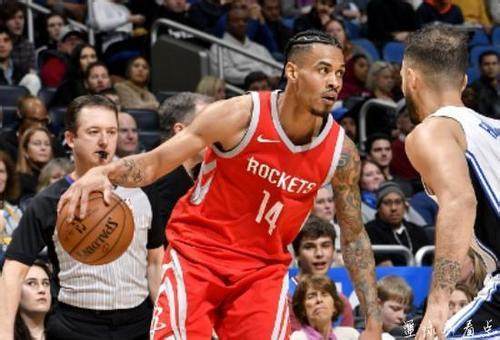 何宇鹏：在国安踢球真的很幸福；法比奥实至名归的金靴太帅啦（何宇鹏：为国安效力倍感幸福，法比奥金靴名副其实又帅气）