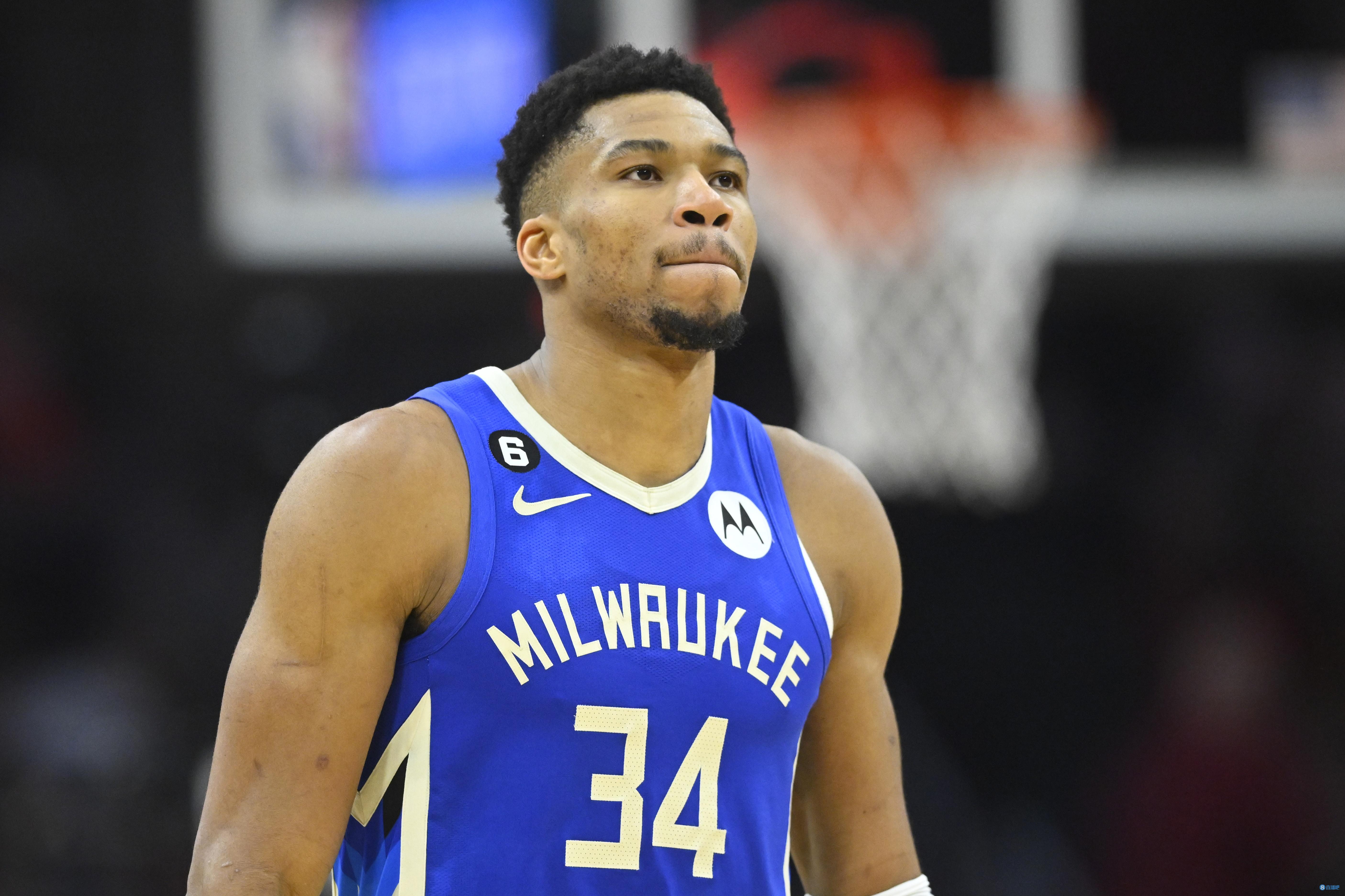 国少vs孟加拉国U17：万项、邝兆镭首发，赵松源替补（国少战孟加拉U17：万项、邝兆镭入首发，赵松源替补）