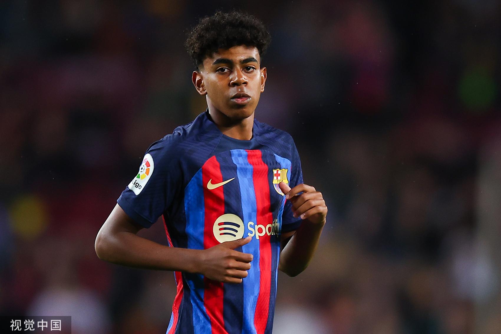 诺坎普国王，巴萨对阵毕包第10分钟时主场观众高喊“梅西”（巴萨战毕巴第10分钟，诺坎普全场高呼“梅西”）