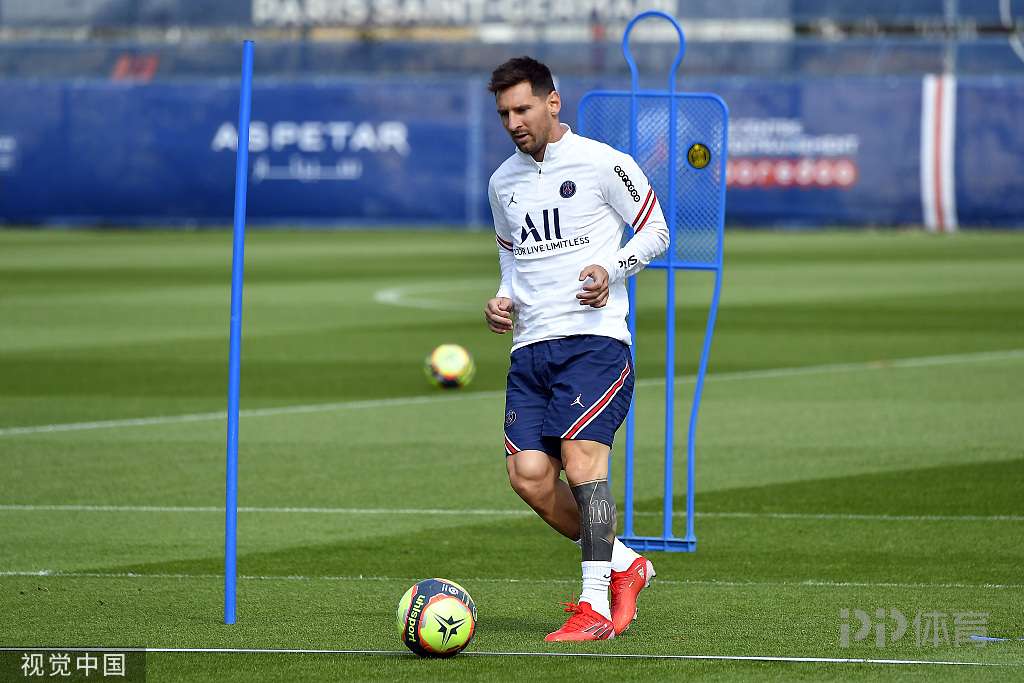 梅开二度+绝杀，C罗当选利雅得胜利vs费哈全场最佳球员（双响加绝杀！C罗当选利雅得胜利战费哈本场最佳）